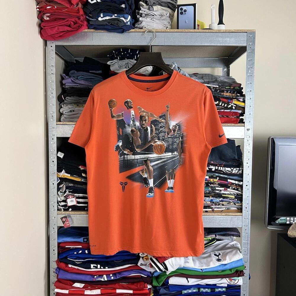 Rare Kobe Bryant The City Of Legends Graphic Logo Tee